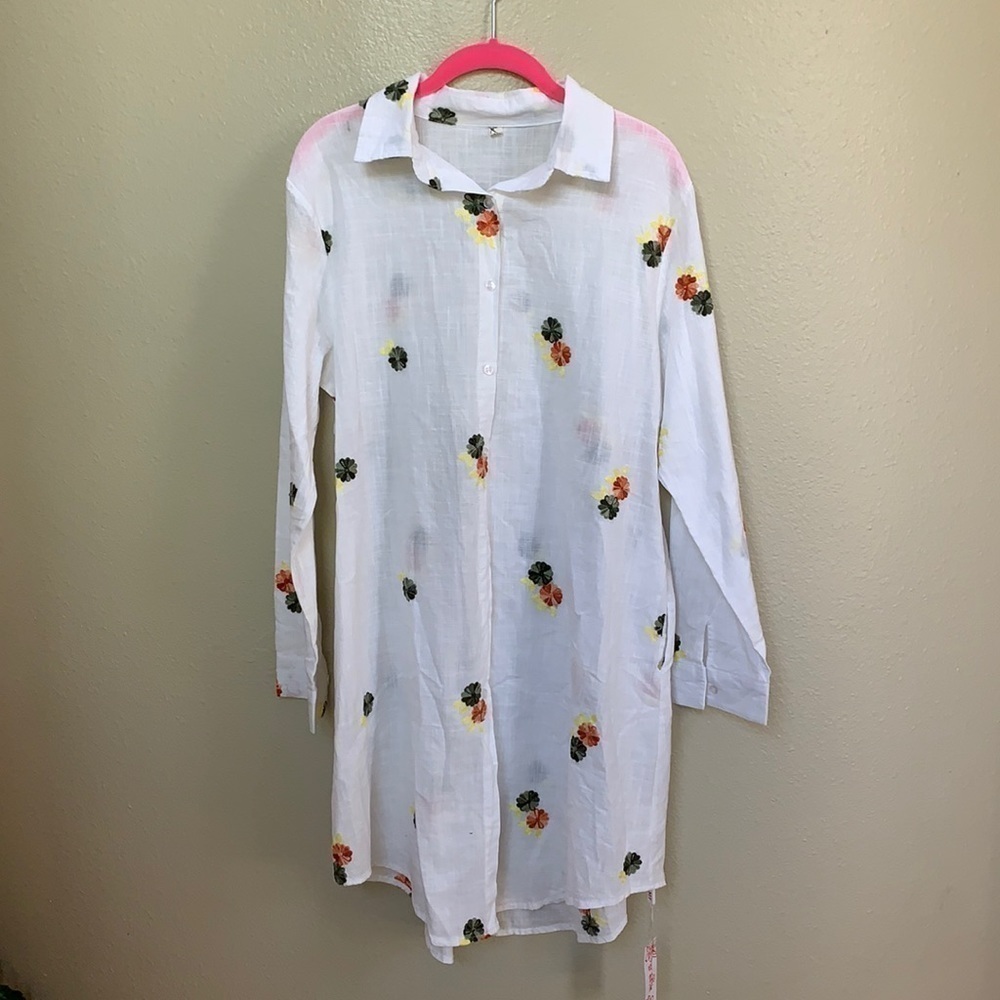 Lagenlook hemp blend floral embroidered button down top - Picture 2 of 8